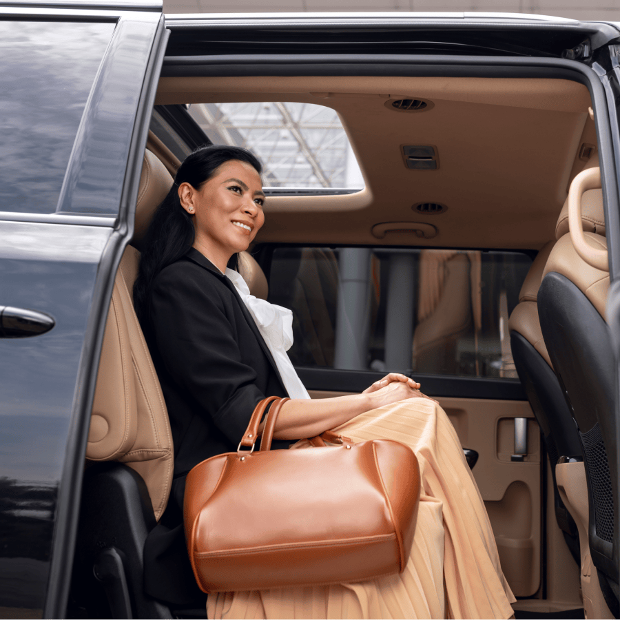                              VIP Airport                             Transfer                         